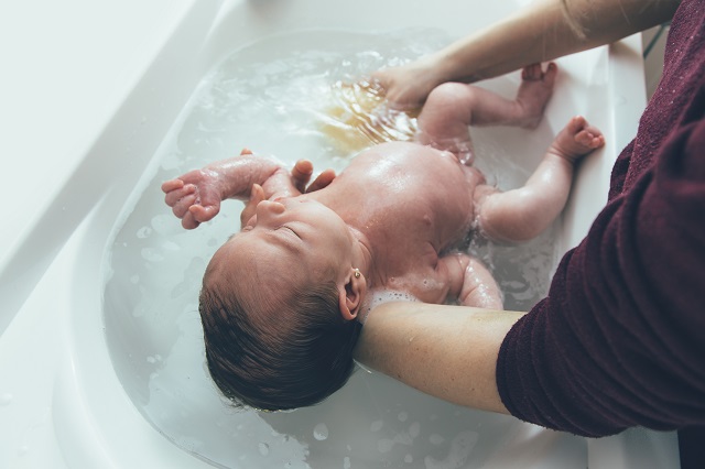 Babys sicher baden