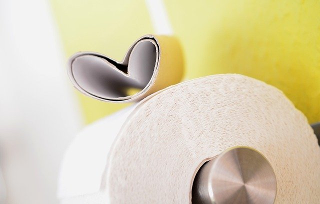 Unparfümiertes Toilettenpapier bei Hämorrhoiden
